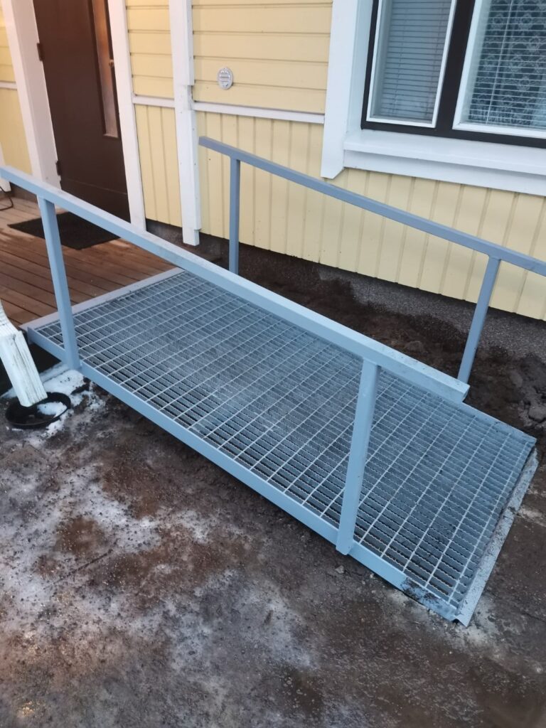 Kulkuramppi omakotitaloon